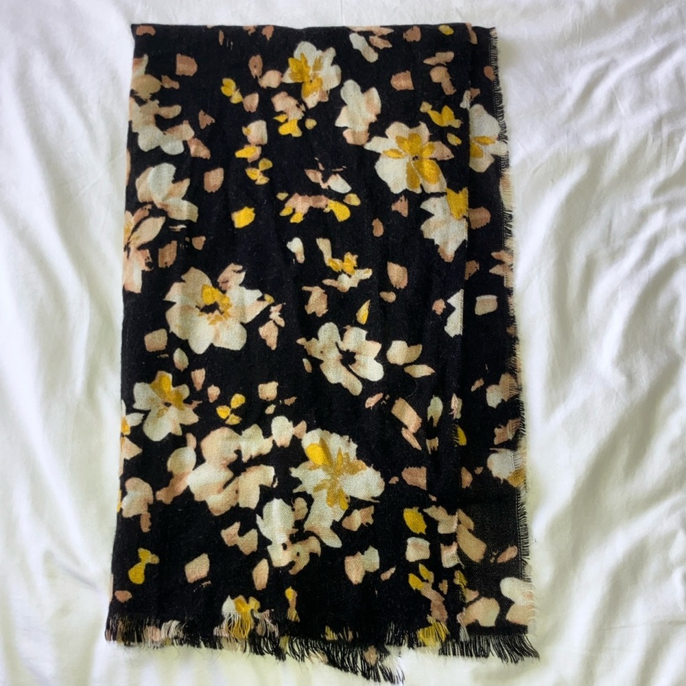 Black and yellow floral H&M scarf